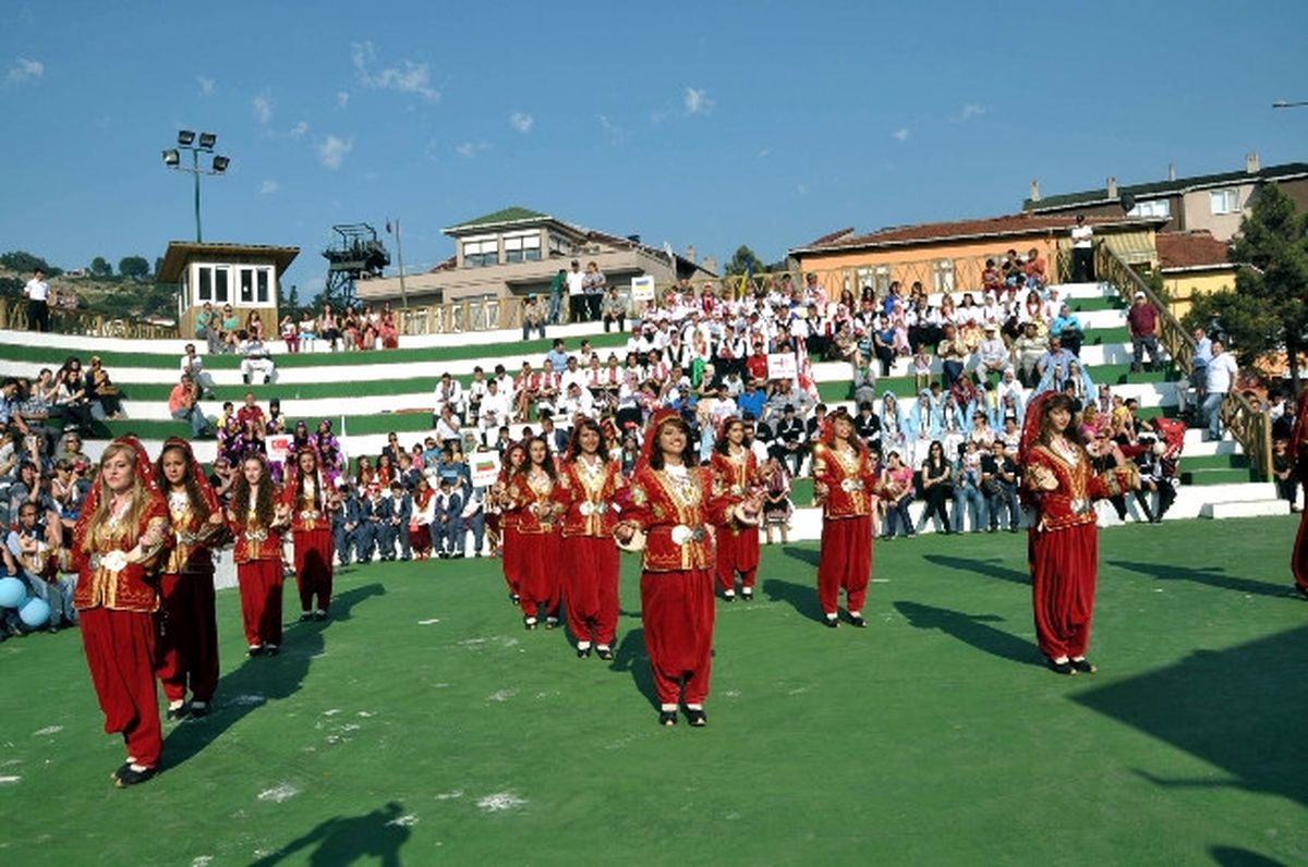 Kozlu 1. Uluslar Arası Şenlikleri Başladı