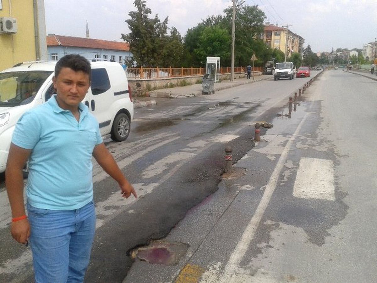Kütahya\'da Trafik Kazası: 1 Ölü, 1 Yaralı