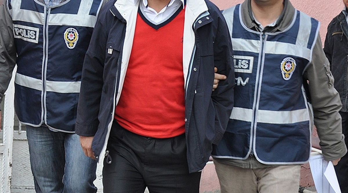 Rüşvet Operasyonunda Dört Polis Tutuklandı