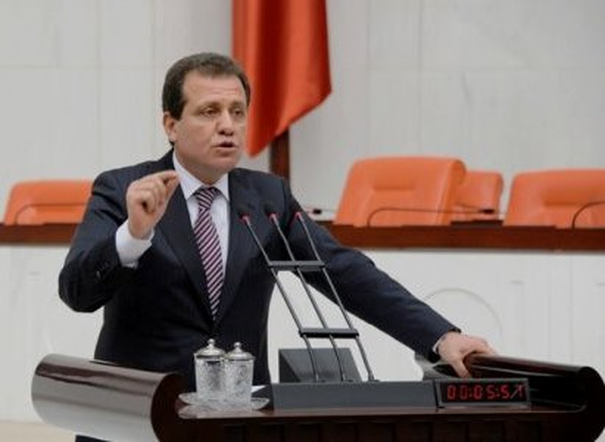 Seçer\'den \'2 Temmuz\' ile İlgili Kanun Teklifi