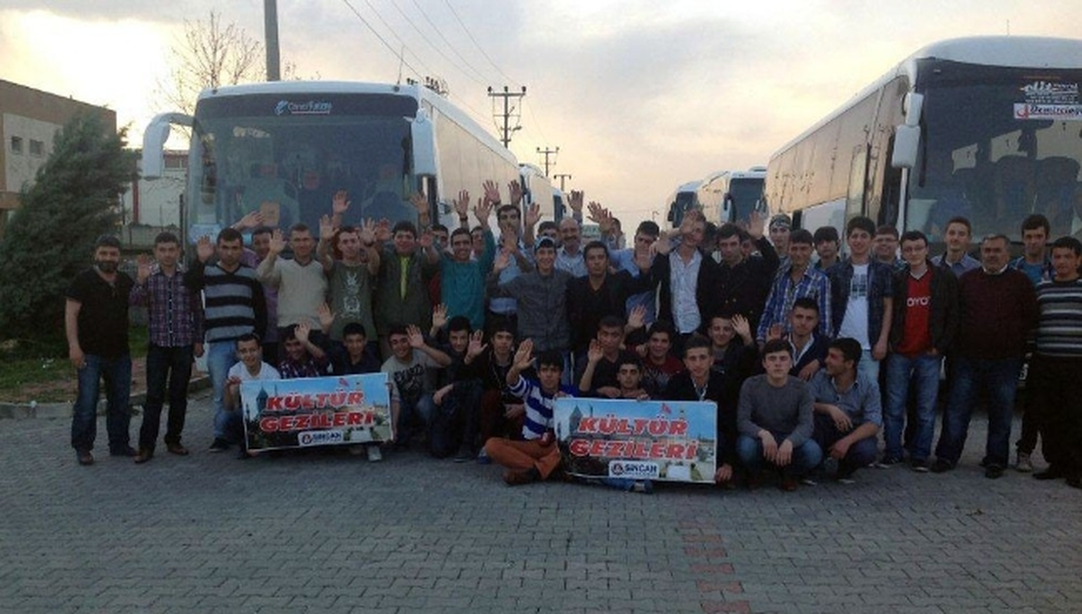 Sincan Belediyesi\'nden Okul Birincilerine Çanakkale Gezisi