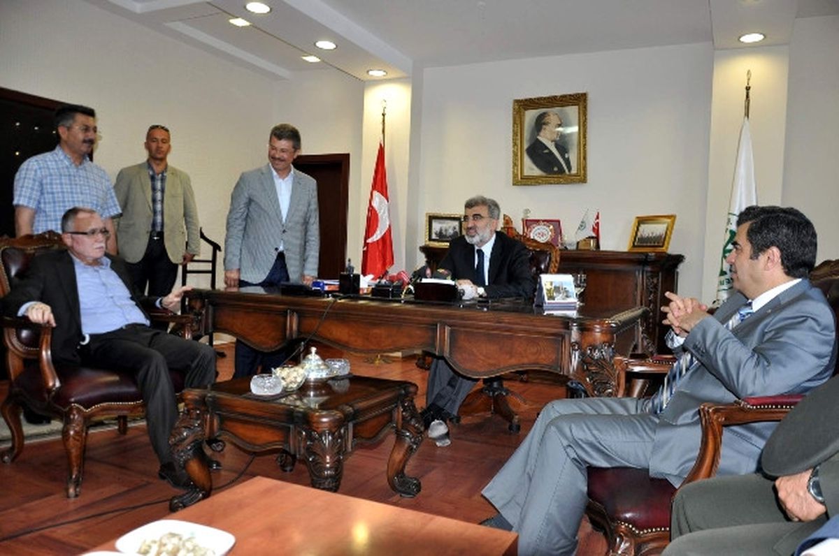 Bakan Yıldız\'dan Kayseri Pancar Üreticileri Kooperatifi Başkanı Akay\'a Ziyaret