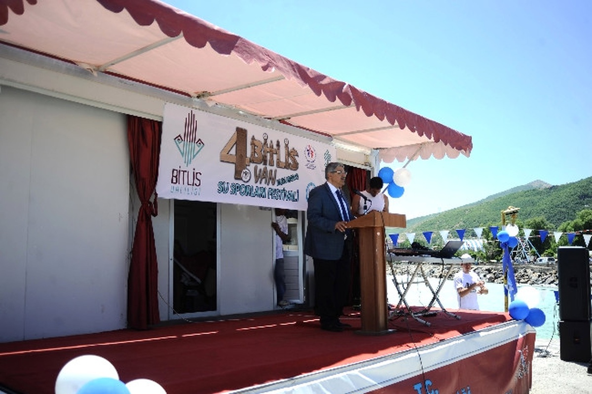Bitlis-Van Su Sporları Festivali\'ne Görkemli Açılış