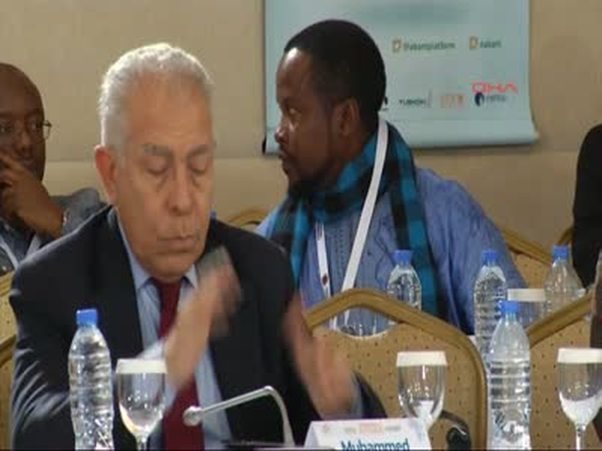 Bolu1abant Platformu\'nda Afrika\'daki Eğitim Sistemi Tartışıldı