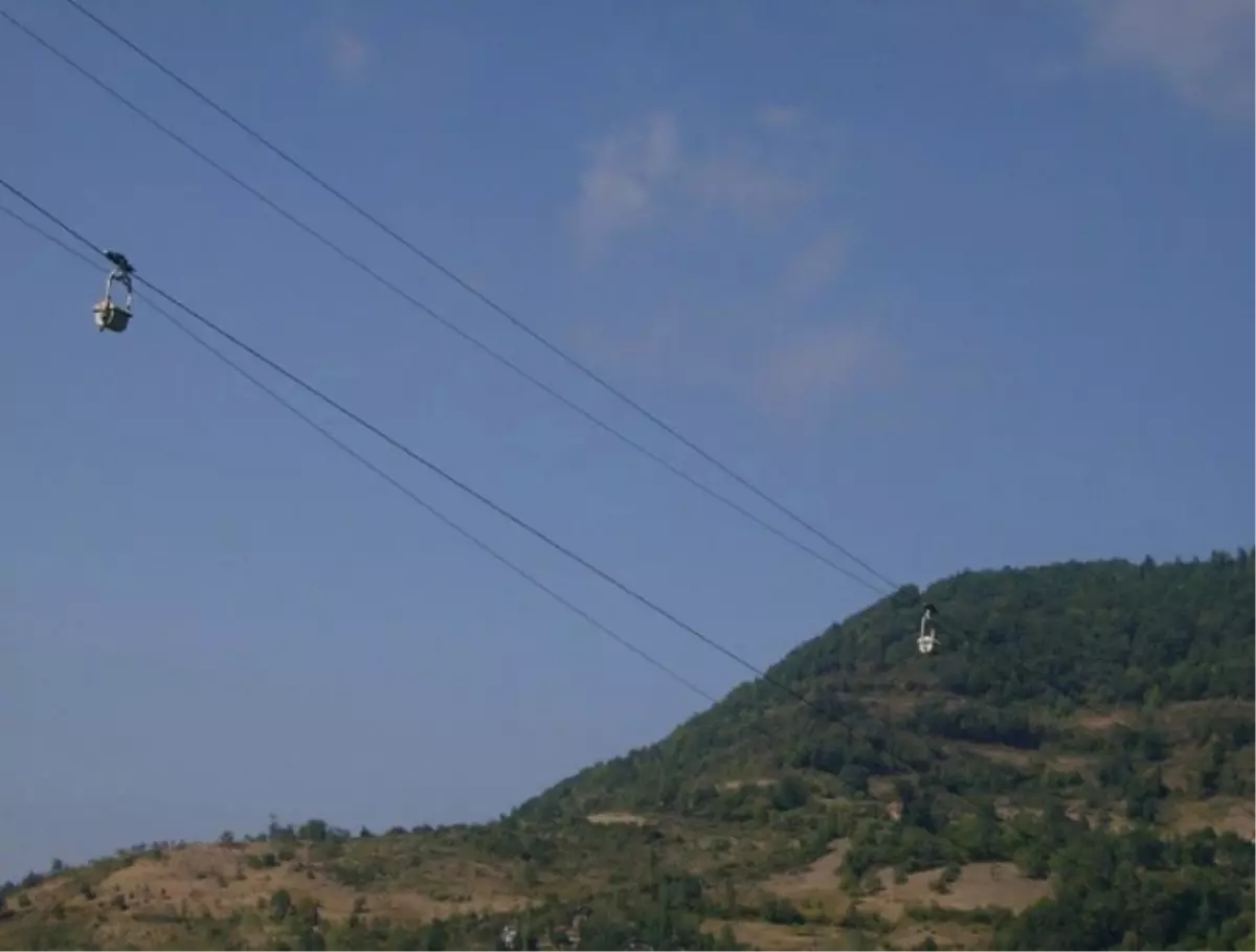 Dünyanın En Uzun Teleferiği, Çeyrek Asırdır Çürümeye Terk Edildi