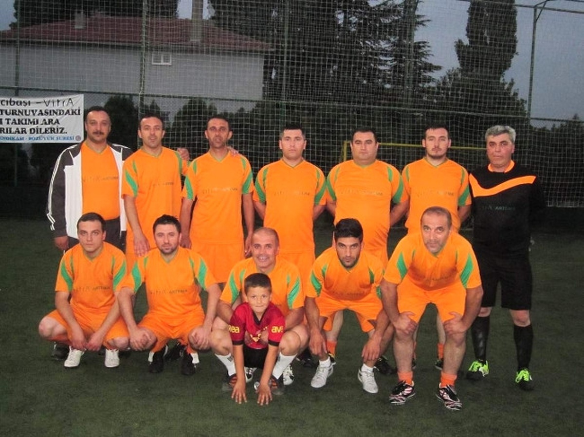 Eczacıbaşı -Vıtra Fabrikası Futbol Turnuvası Sona Erdi