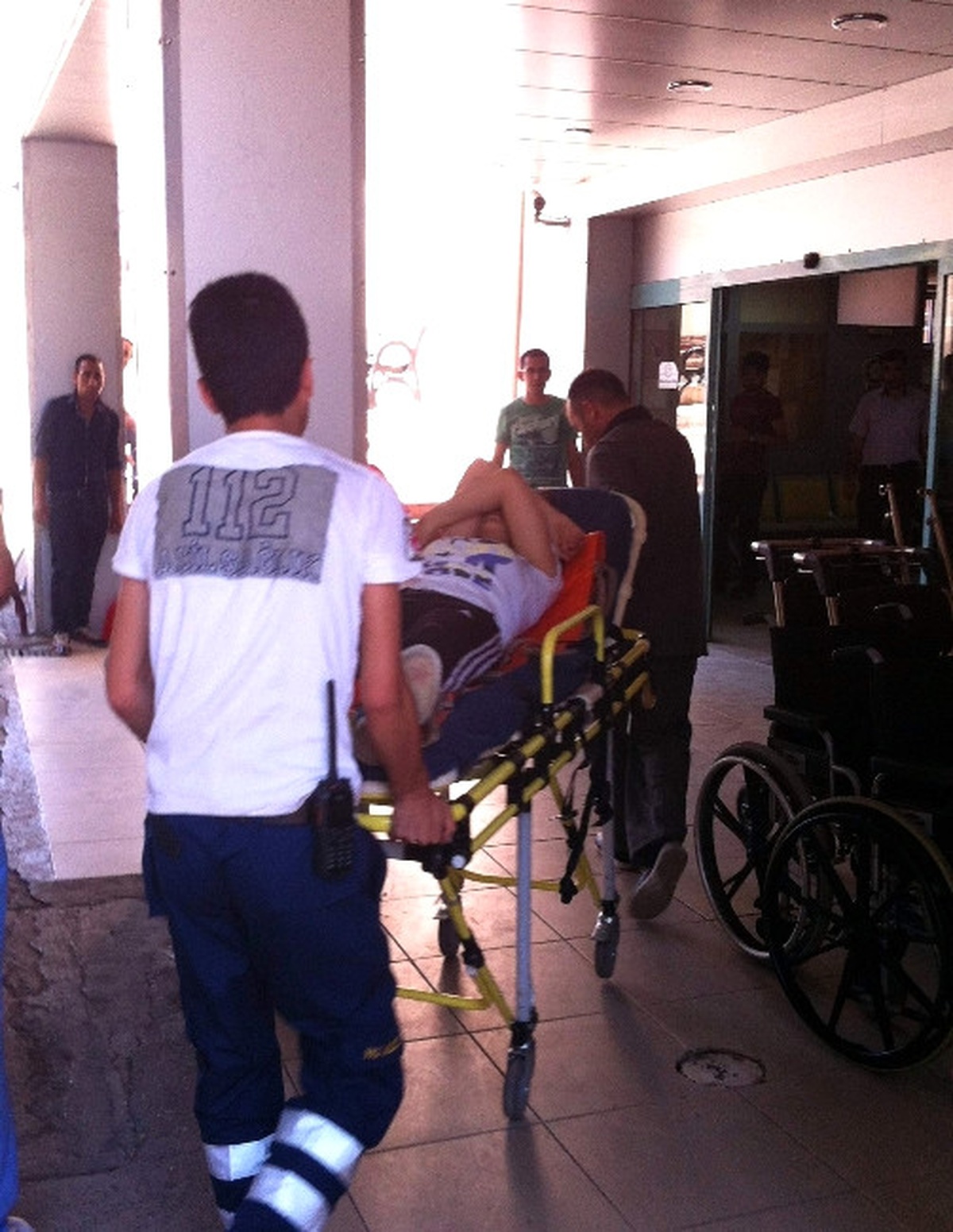Fare Zehiri İçen Genç Kız Hastaneye Kaldırıldı