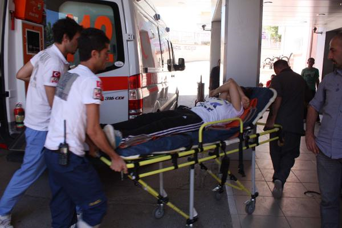 Genç Kız, Fare Zehiri İçti
