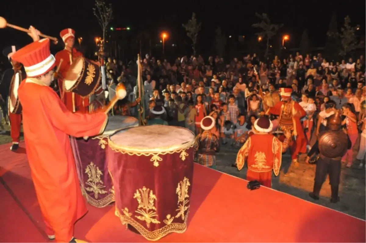 Kartepe Mehteran Acısuluların Gururu Oldu