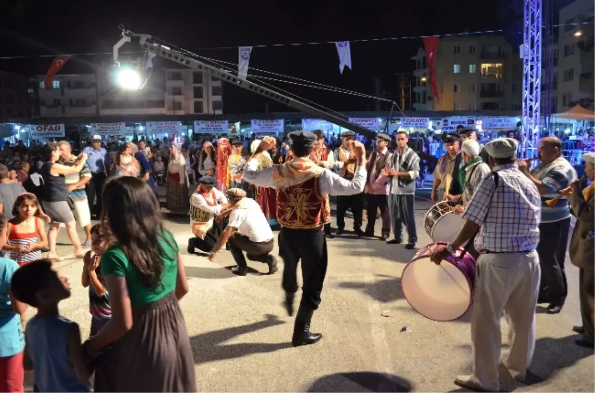 Ortaca Festivalinde Köy Düğünü ve Selcan Konseri