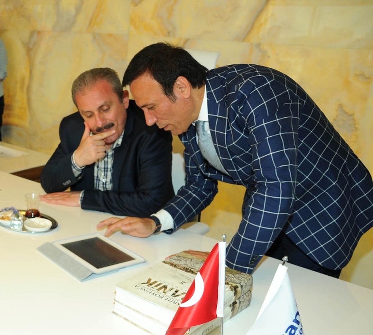 Şentop\'tan Başkan Genç\'e Ziyaret