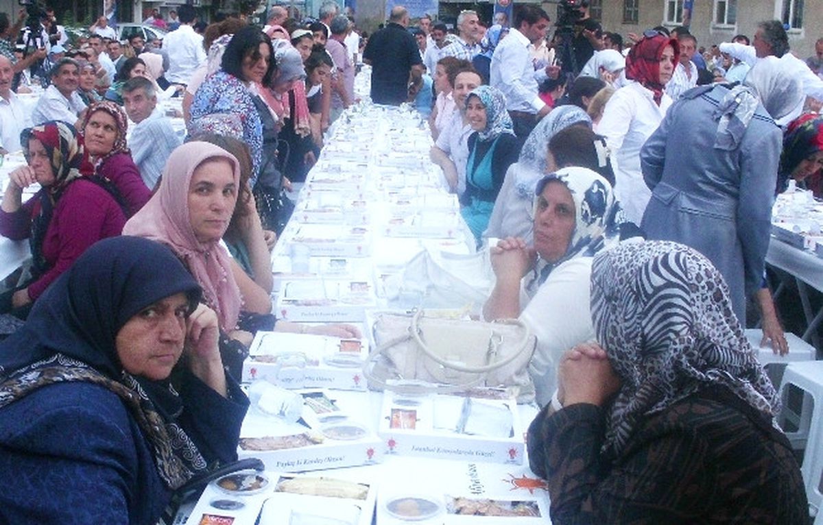 Uzunköprü\'de 10 Bin Kişiye İftar Verilecek