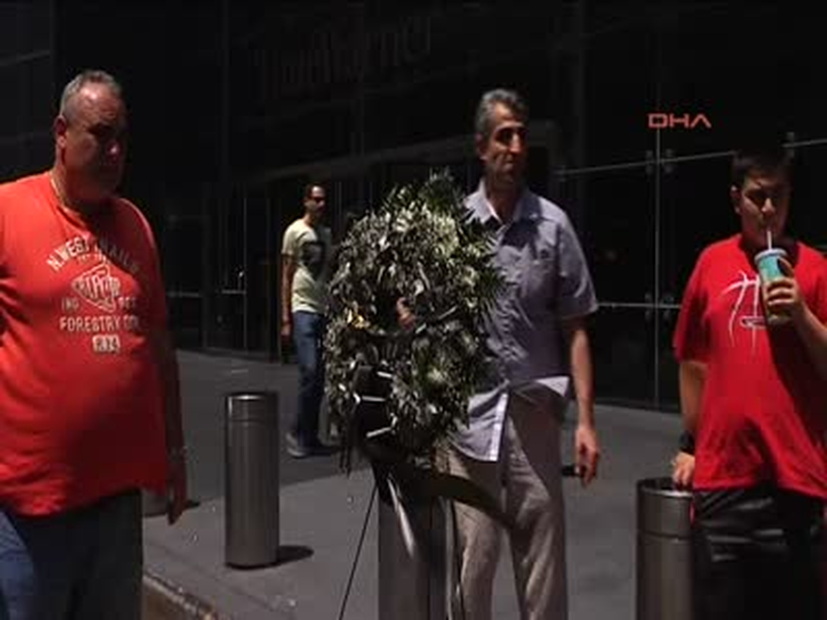 ABD\'nin New York Kentinde Yaşayan Bir Grup Türk, Gezi Parkı Protestoları Sırasında \'Türkiye\'yi...
