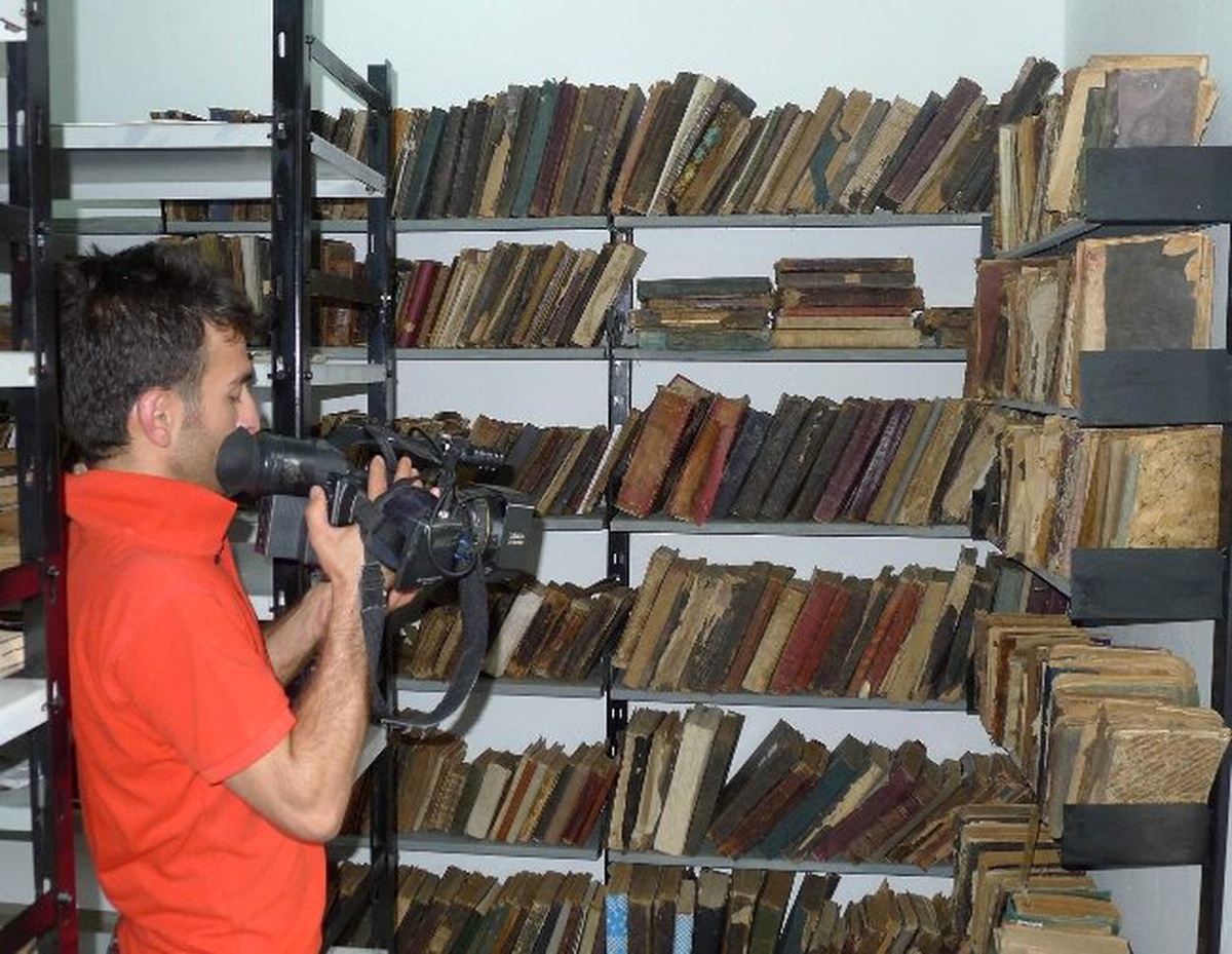 Bulgaristan\'daki Türklerin Canları Pahasına Korudukları Paha Biçilmez El Yazma Eserler Görücüye...