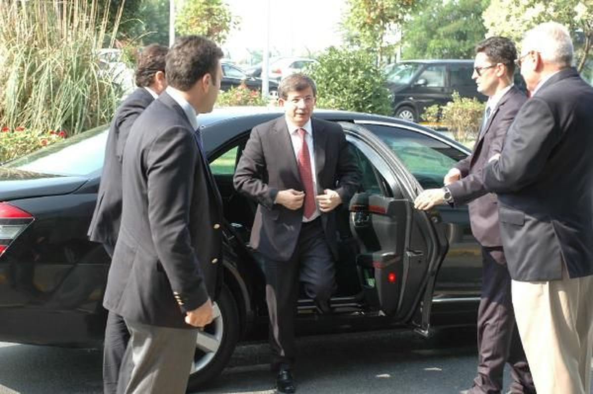 Davutoğlu, Asean Toplantıları İçin Brunei\'de