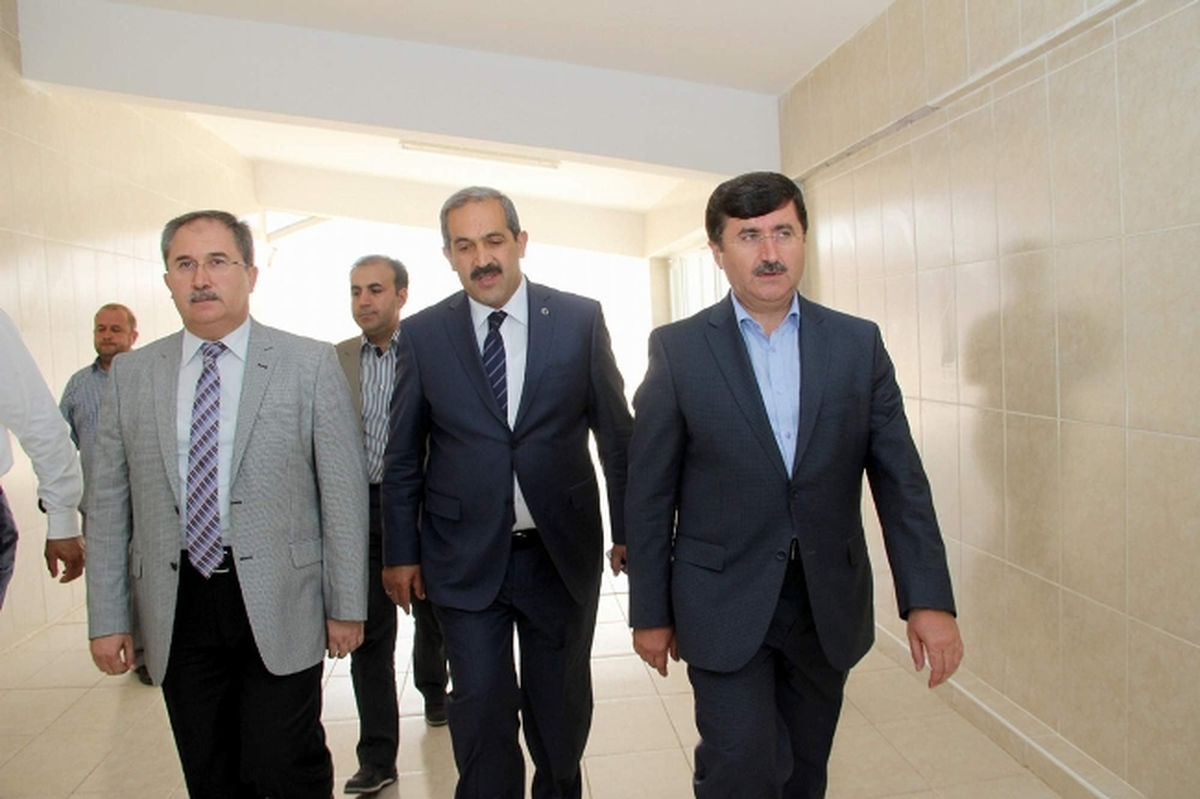 Eski Sivas Valileri, Sıcak Sermiği Gezdi