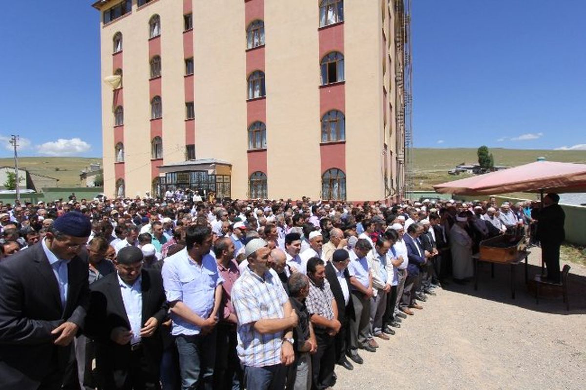 İşadamı Musa Çalışkan, Son Yolculuğuna Uğurlandı