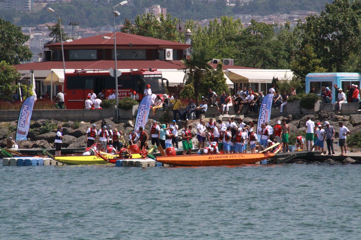 Samsun\'da "Dragon Bot Yarışları ve Şenlikleri"