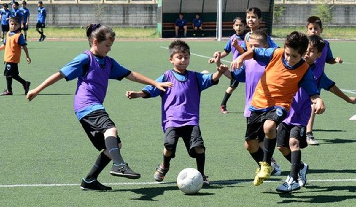 Futbol Okulunun Tek Kız Öğrencisi