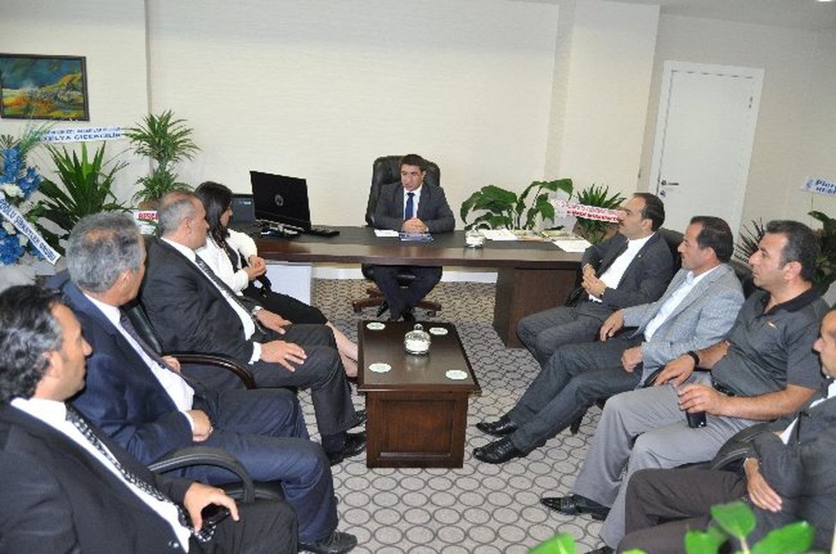 AK Parti\'li Vekillerden VATBO\'ya Ziyaret