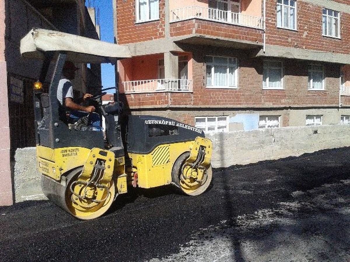 Asfalt Çalışmaları Sürücüleri Canından Bezdirdi