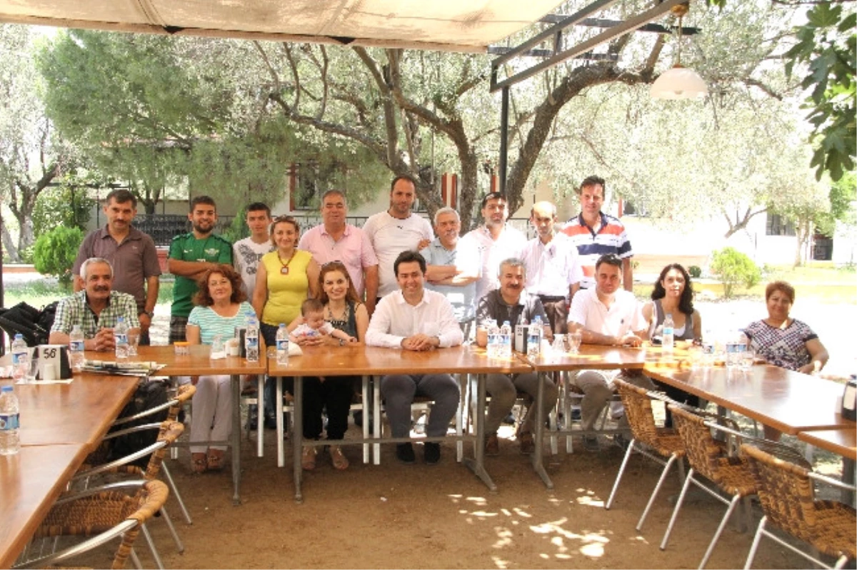 CHP Akhisar Belediye Başkan Aday Adayı Gürel Yerel Basın ile Kahvaltıda Buluştu