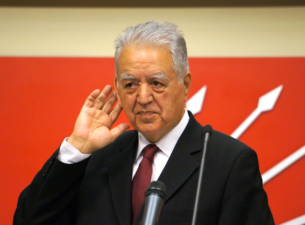 CHP\'li Loğoğlu: Amerika Ziyaretini Erteledik