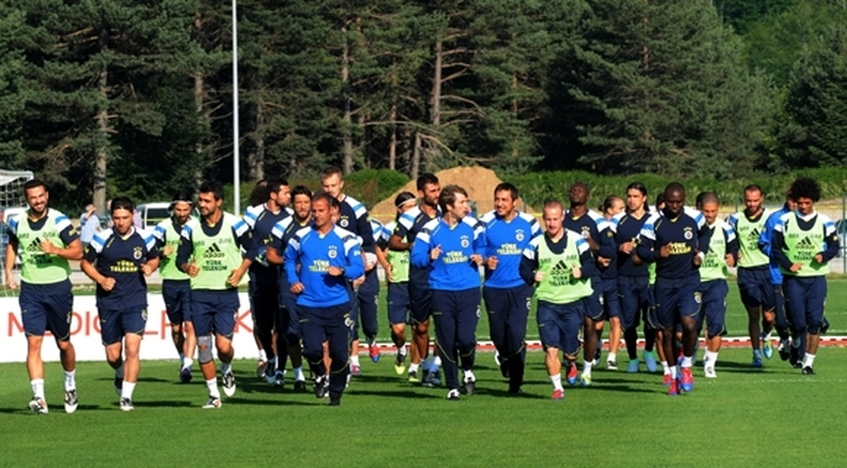 Fenerbahçe Yeni Sezon Hazırlıklarını Sürdürdü