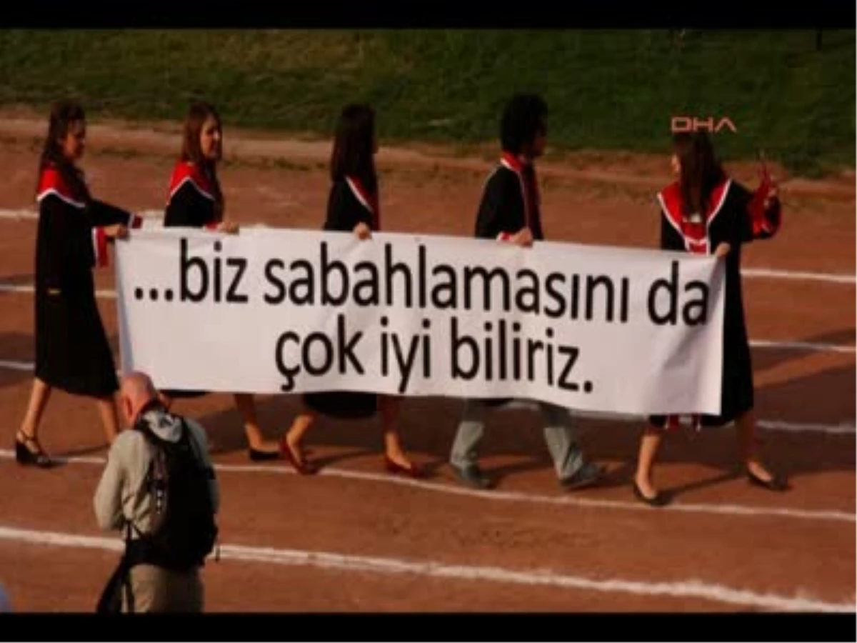 ODTÜ Mezunlarından Gezi Pankartları