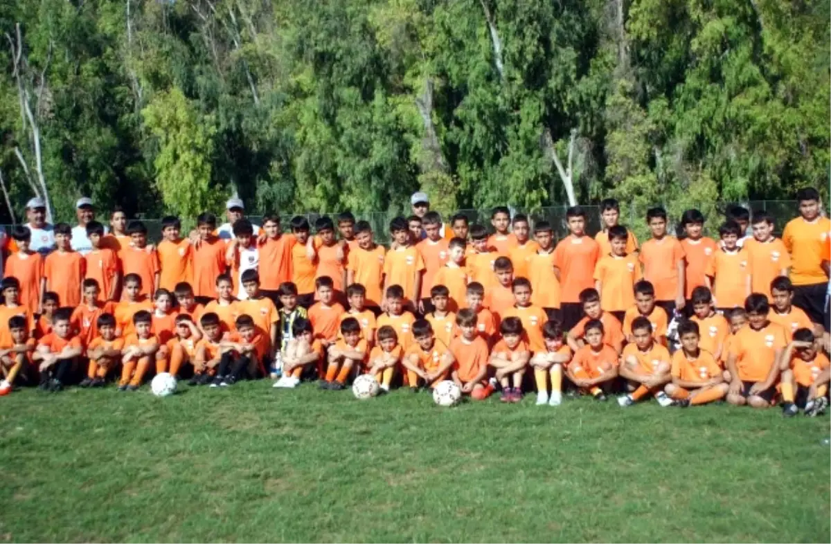 Adanaspor\'da Altyapı Yaz Futbol Okulu Başladı