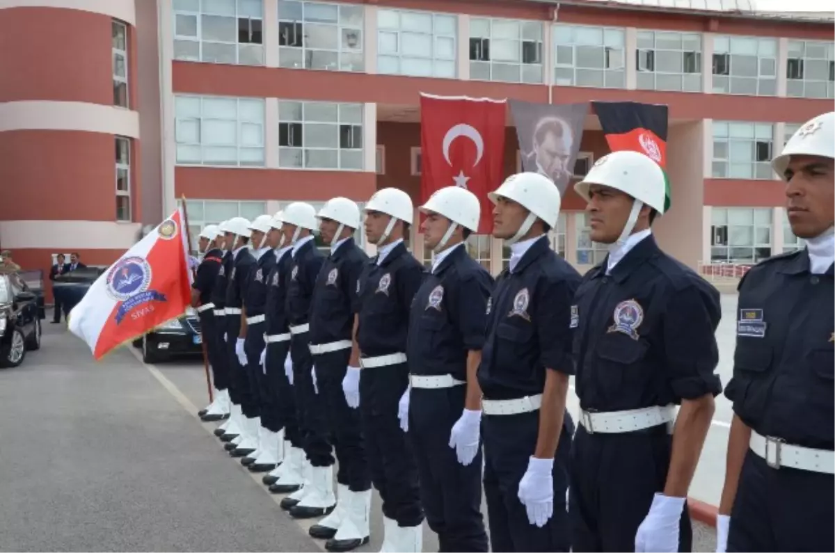 Afgan Polisi\'nin Eğitimi