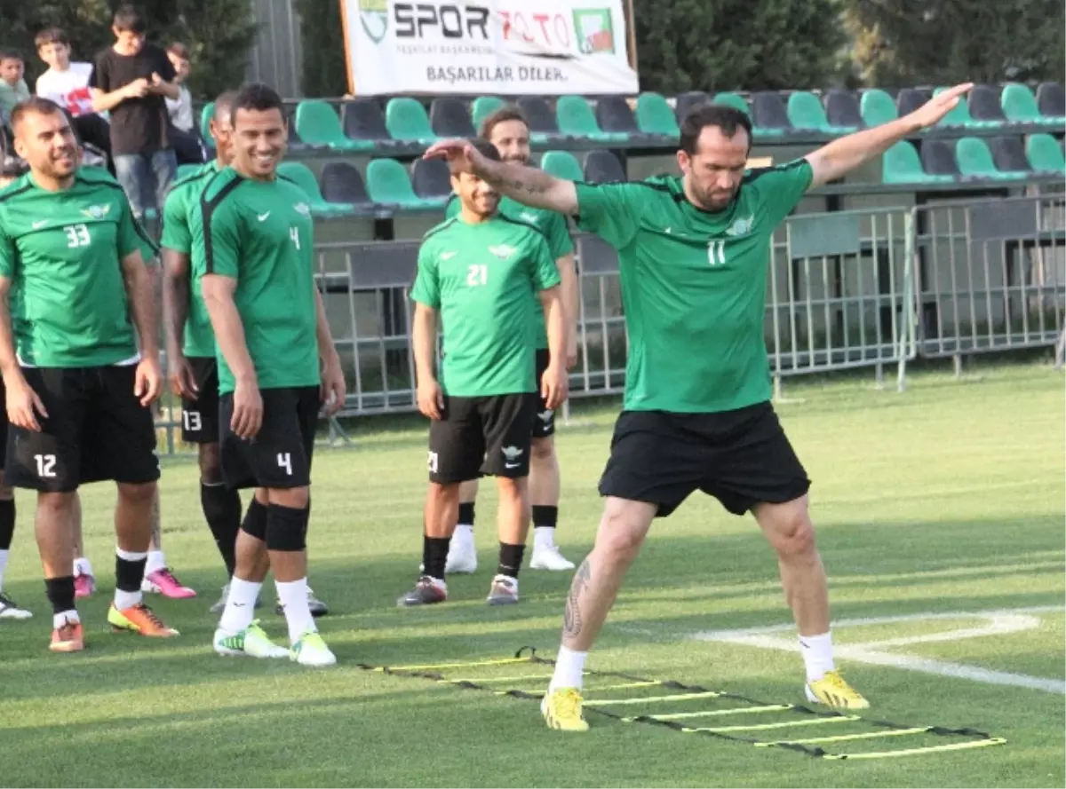 Akhisar Beleidyespor\'da Gekas Bilmecesi Sürüyor