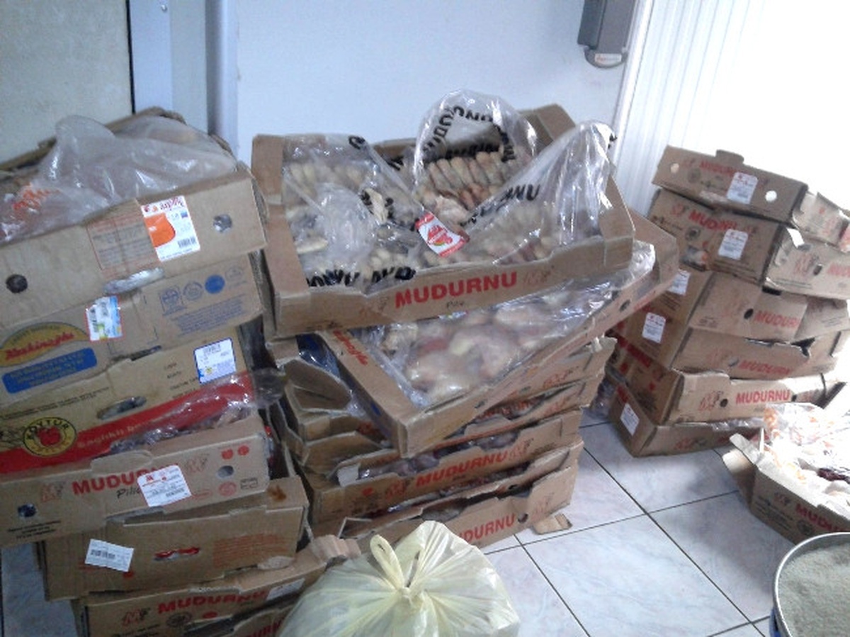 Diyarbakır\'da 400 Kilo Bozuk Tavuk Eti İmha Edildi
