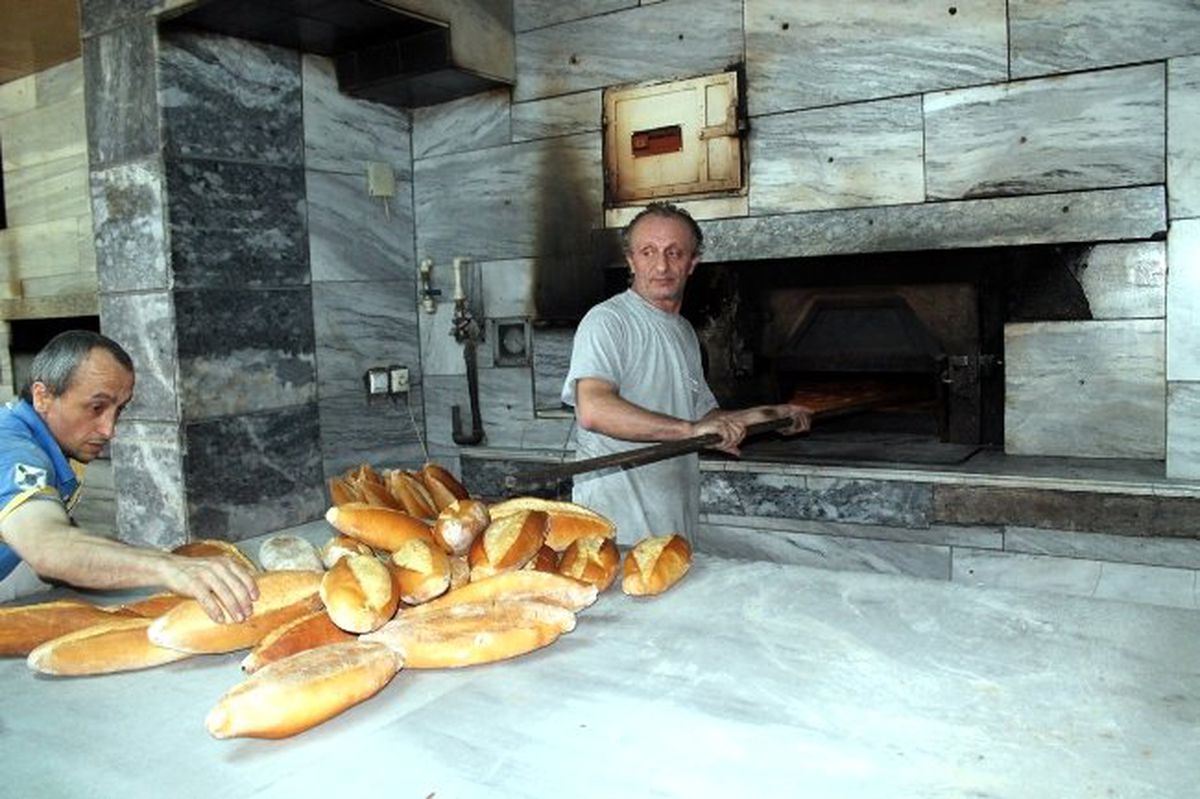 Ekmeği ile Ünlü Trabzon\'un Kafası Karıştı