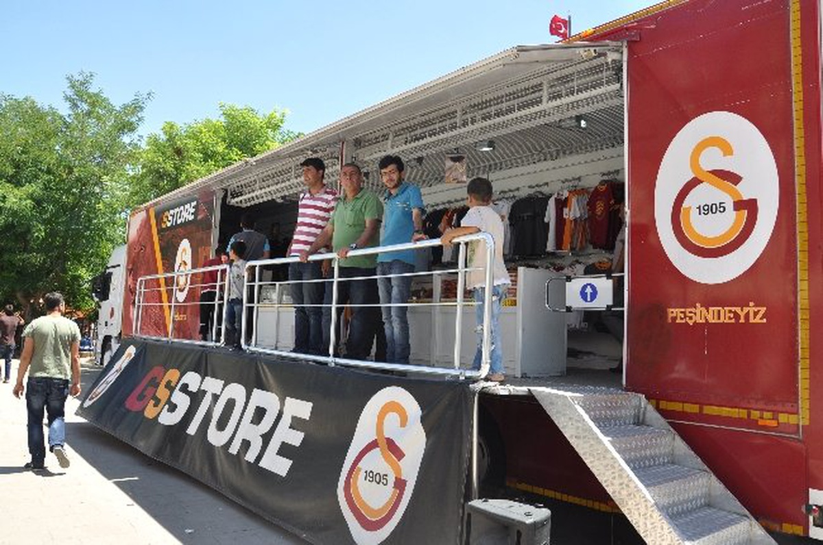 Gs Store Tır\'ı Barış Süreci ile Birlikte Şırnak\'ta