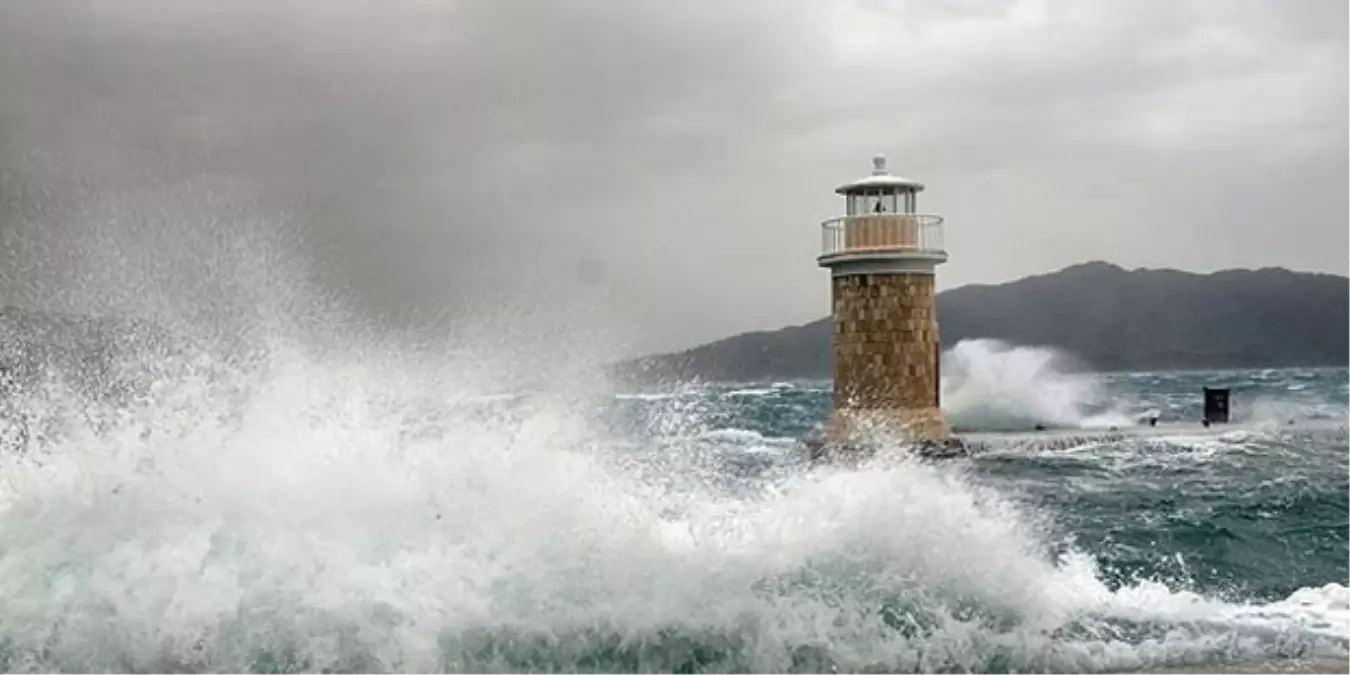 Karadeniz\'deki Fırtına