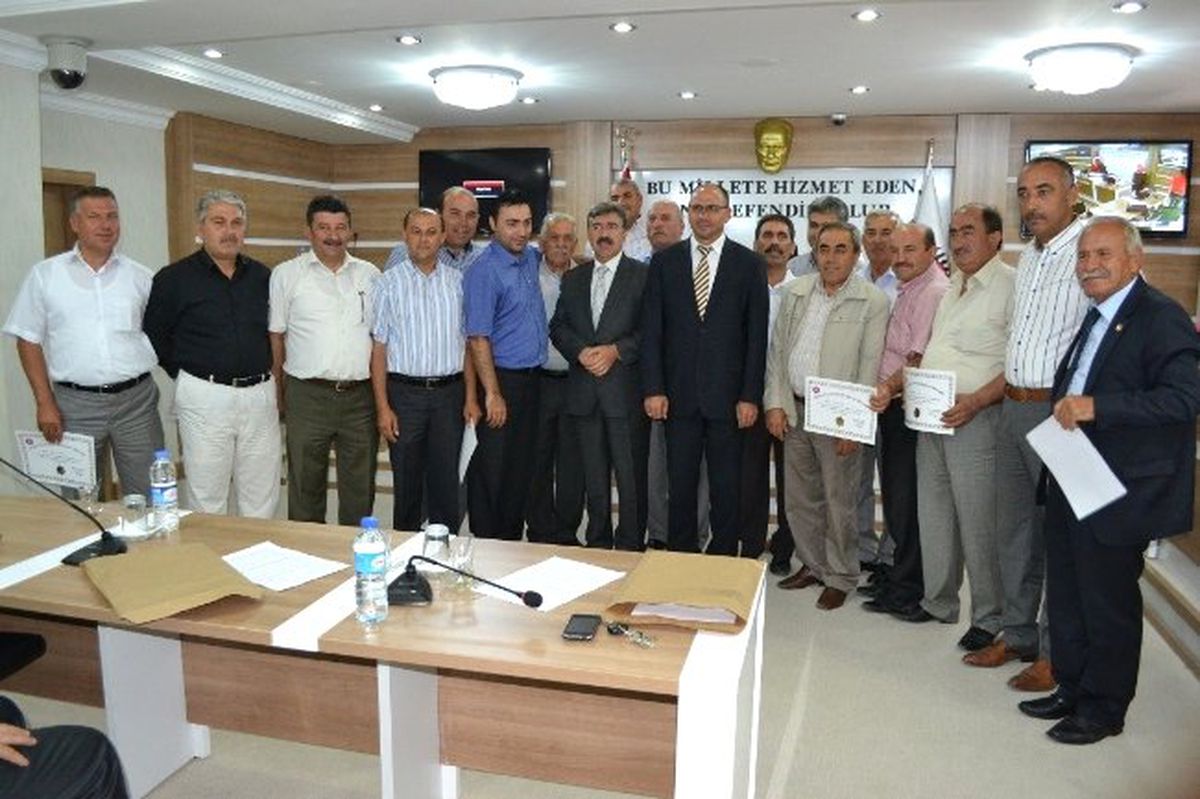 Niğde Meclis Üyelerine Sertifika