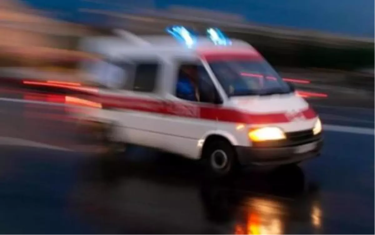 Otobüsü Kaza Yaptı, 2\'nci Şoför Kalp Krizinden Öldü