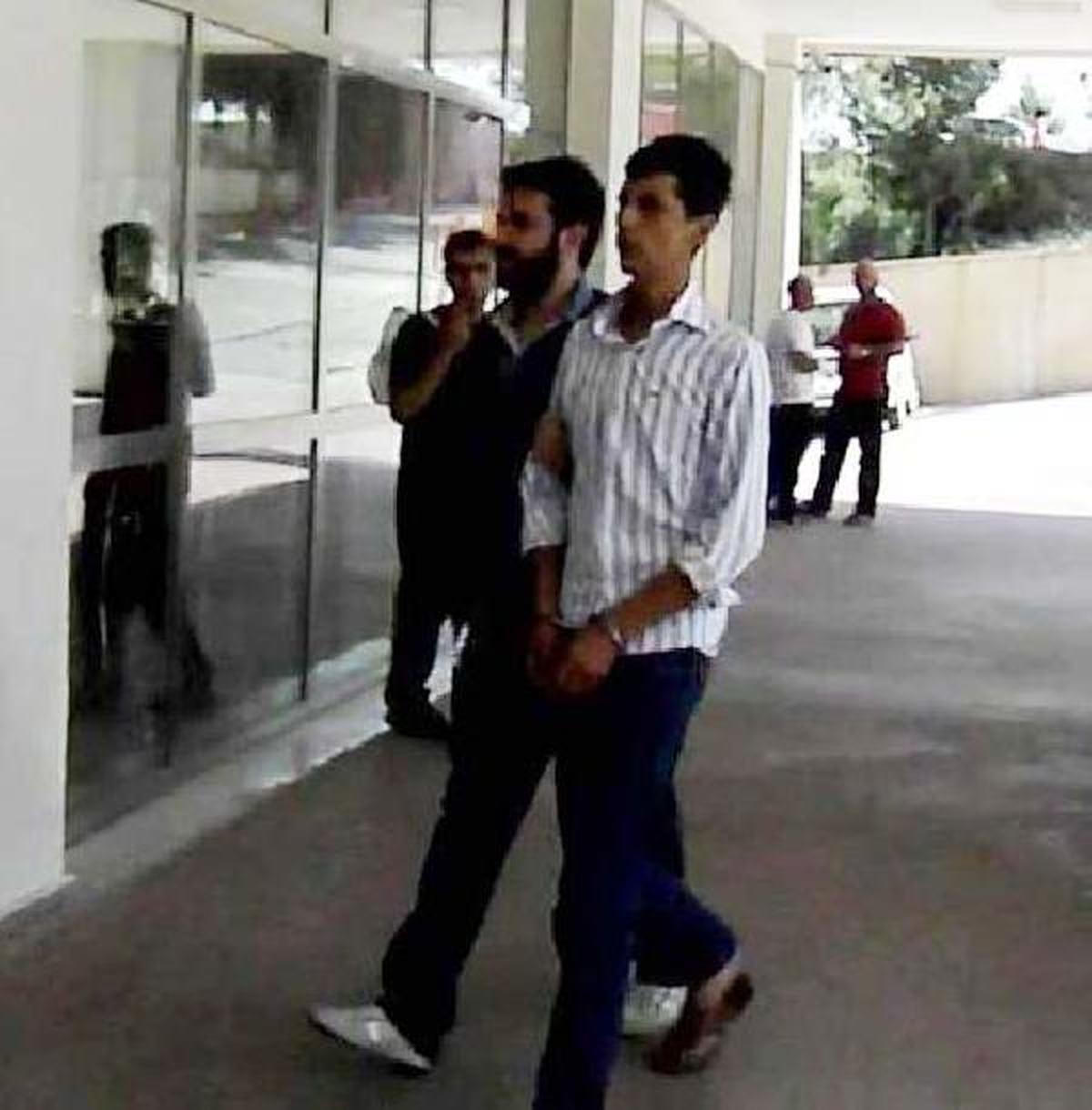 Asker Firarisi Jandarmanın Elinden Kaçtı