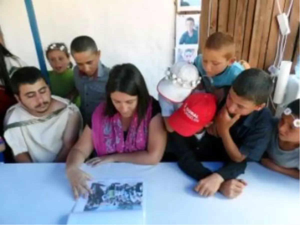 Şanlıurfalı Çocuklar Aizanoi'de Kazıya Katıldı