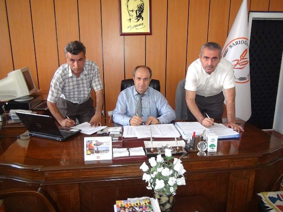 Sarıoğlan ve Elbaşı Beledilerinde Tis Sevinci