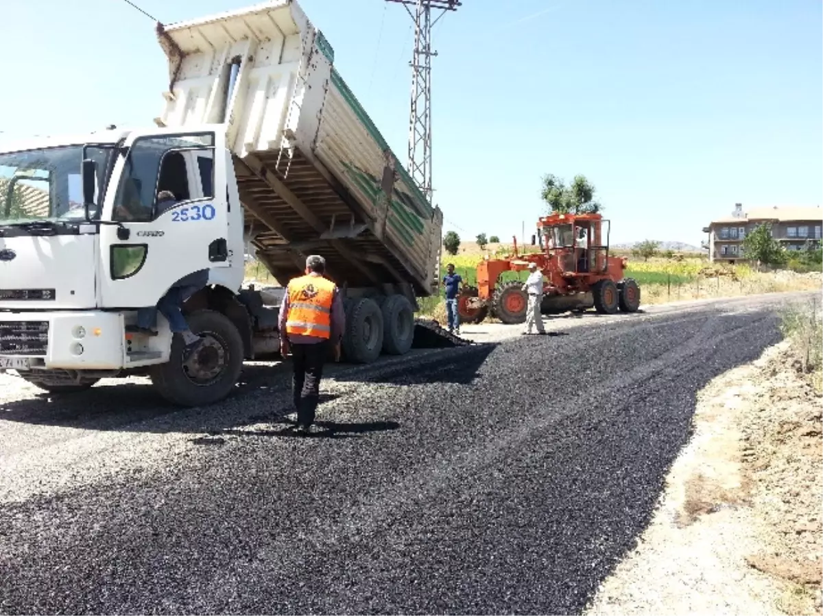 Sincik-Kahta Karayolunda Çukurlar Dolduruldu