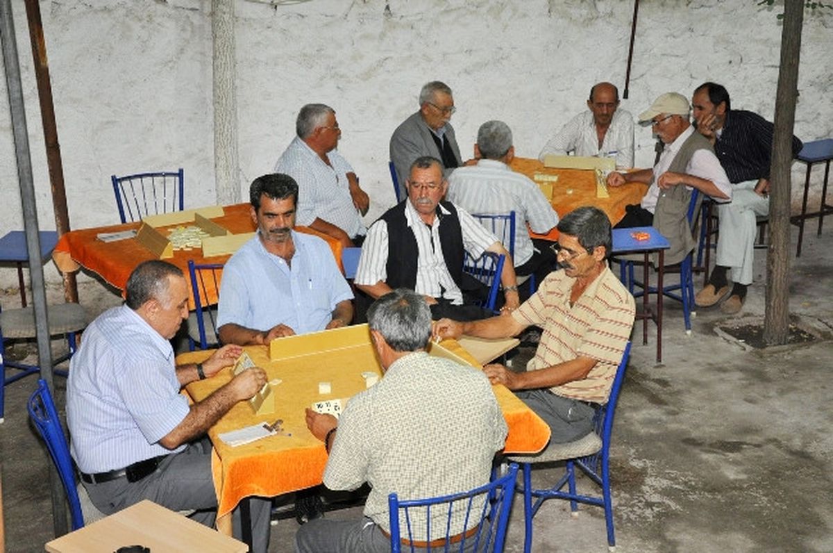 Aksaray\'da Umuma Açık Yerler Sahura Kadar Açık