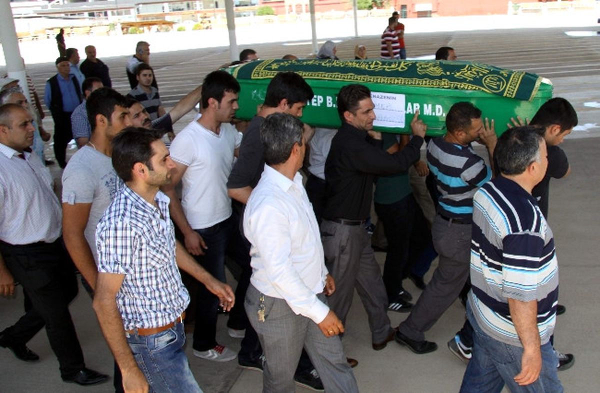 Almanya\'da Yangında Ölen Vatandaş, Memleketinde Toprağa Verildi