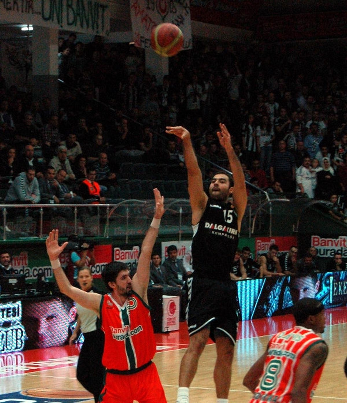 Banvit\'te Erkan Veyseloğlu\'nun Sözleşmesi 2 Yıl Uzatıldı