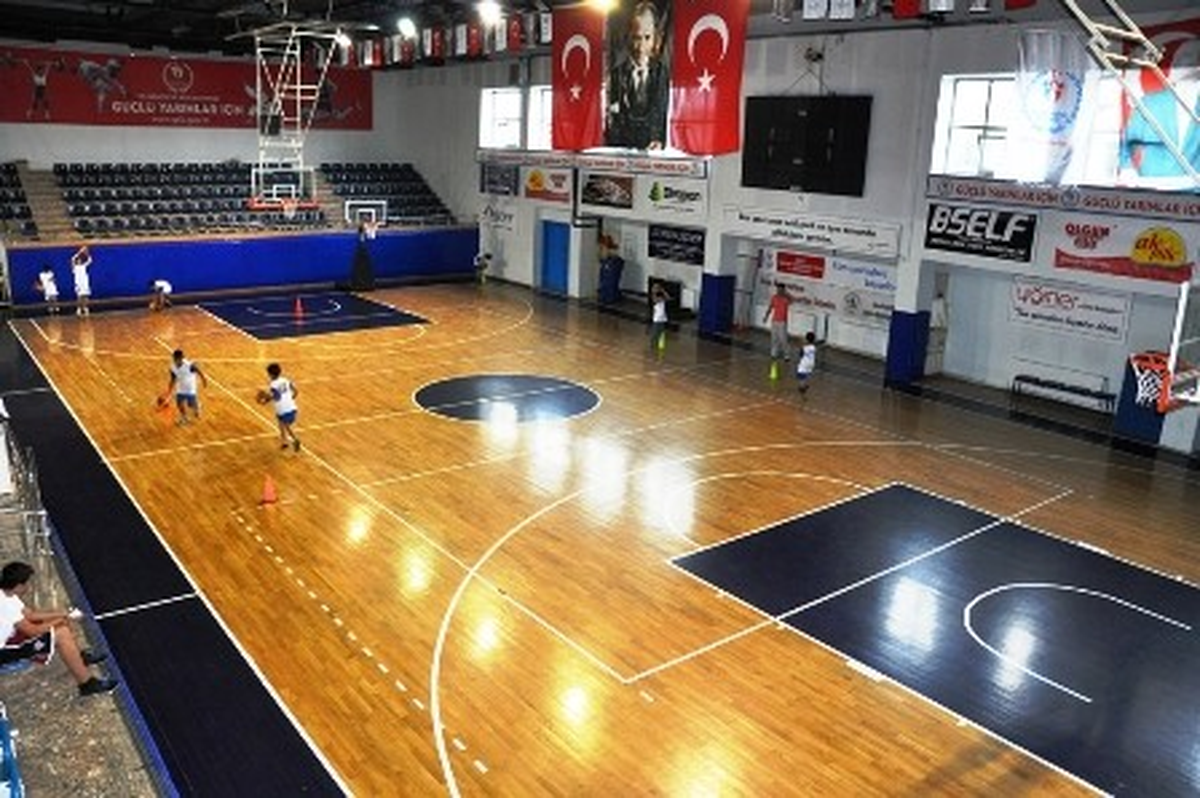 Basketbolun Temelini Öğreniyorlar