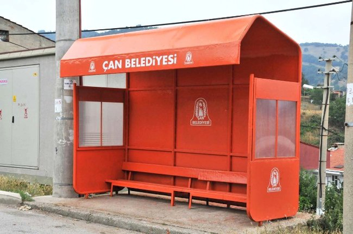 Çan Belediyesi\'nden Otobüs Duraklarına Bakım