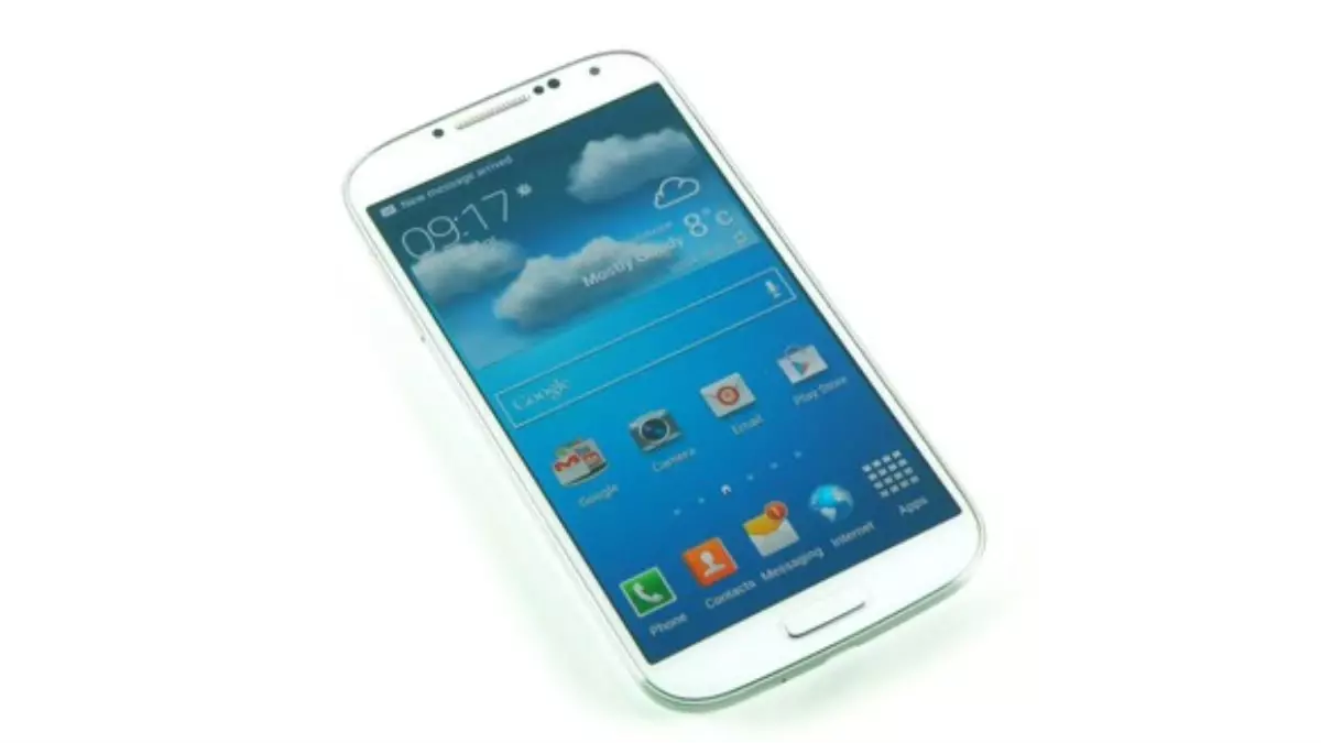 Galaxy S4 Rekor Kırmaya Devam Ediyor