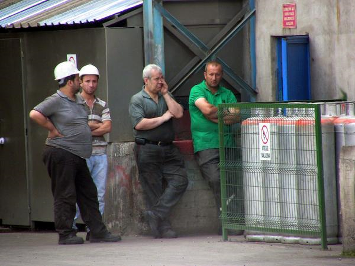 Çatıdan Düşen İşçi Öldü