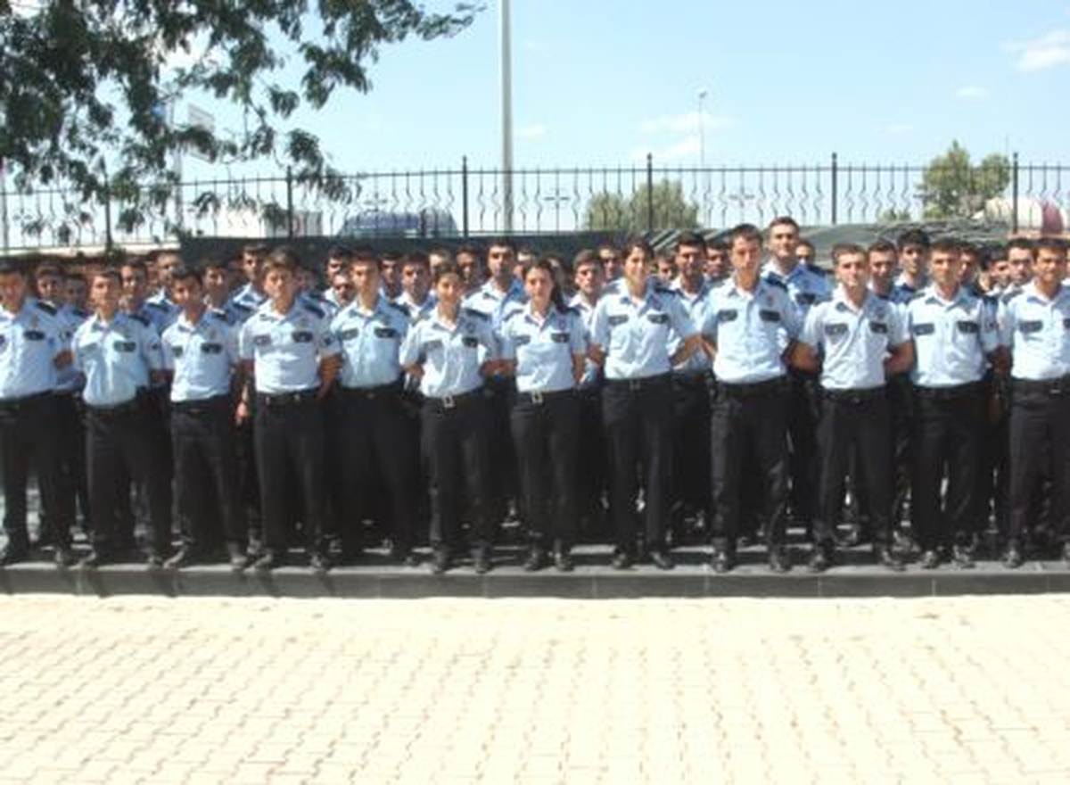 Manisa\'da 100 Yeni Polis Göreve Başladı
